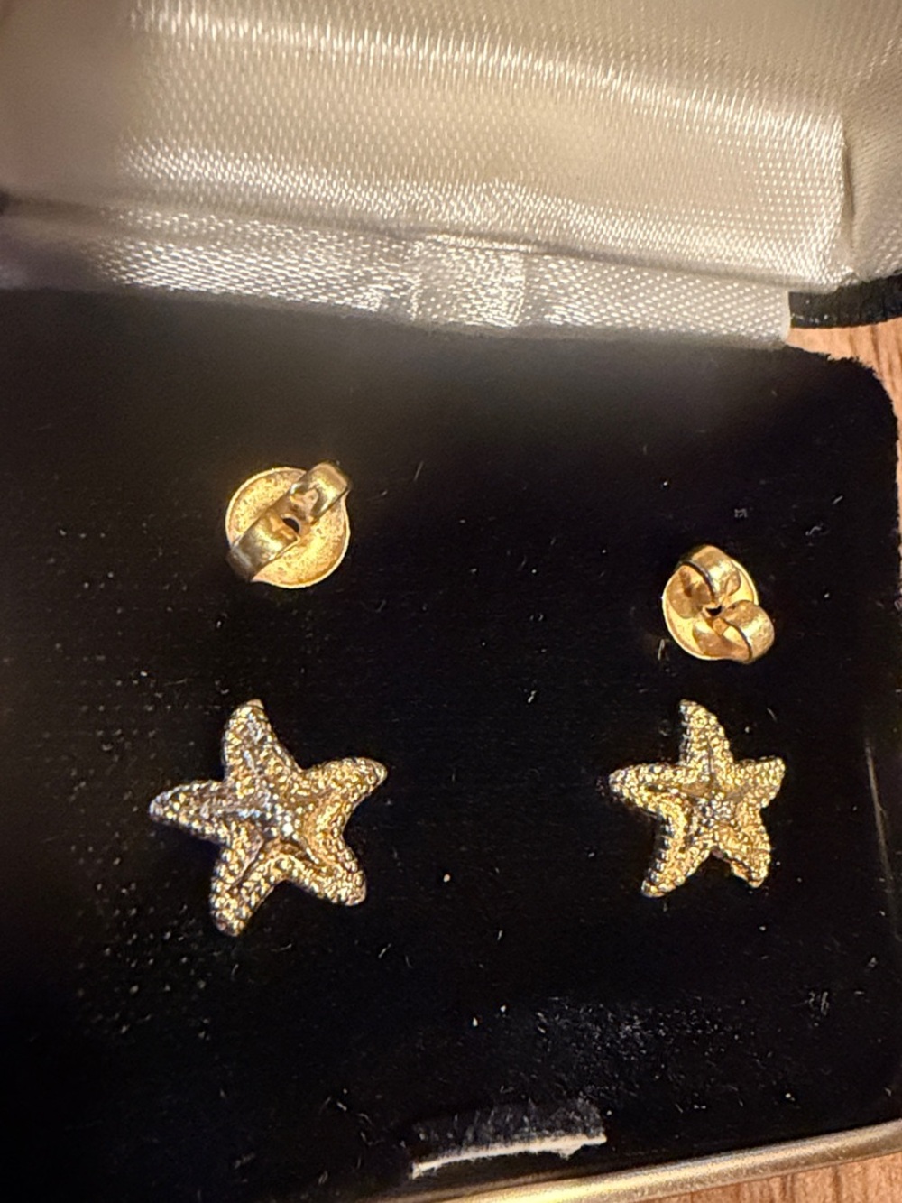Gold Starfish Stud Earrings -vintage